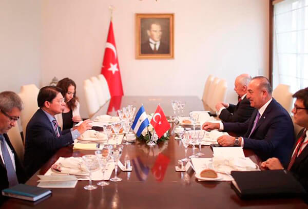 denis-moncada-canciller-turquia